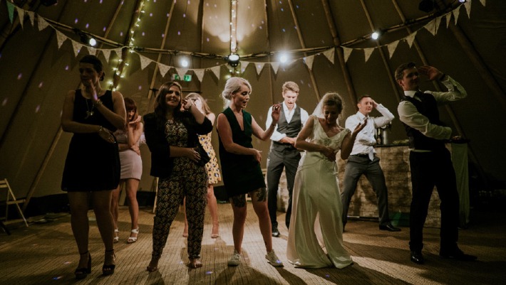 Photo d'une fête de mariage dans un château en France