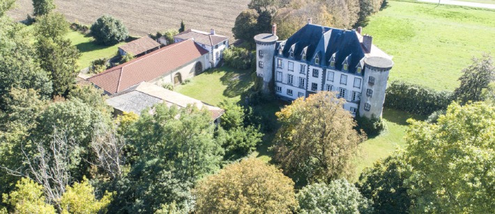 Photo du château de Chignat à proximité du Cantal