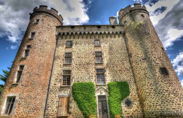 Photo du château des Ternes dans le Cantal