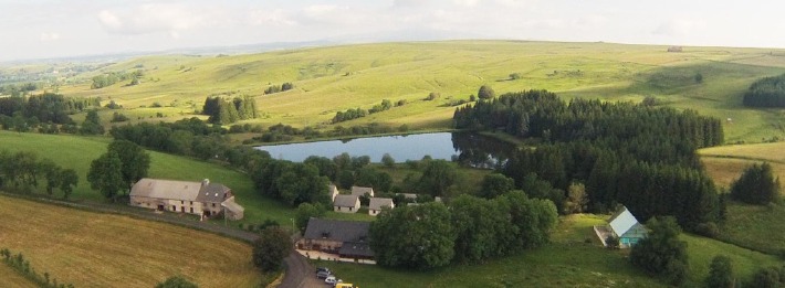 Photo du gîte du lac des Estives dans le Cantal