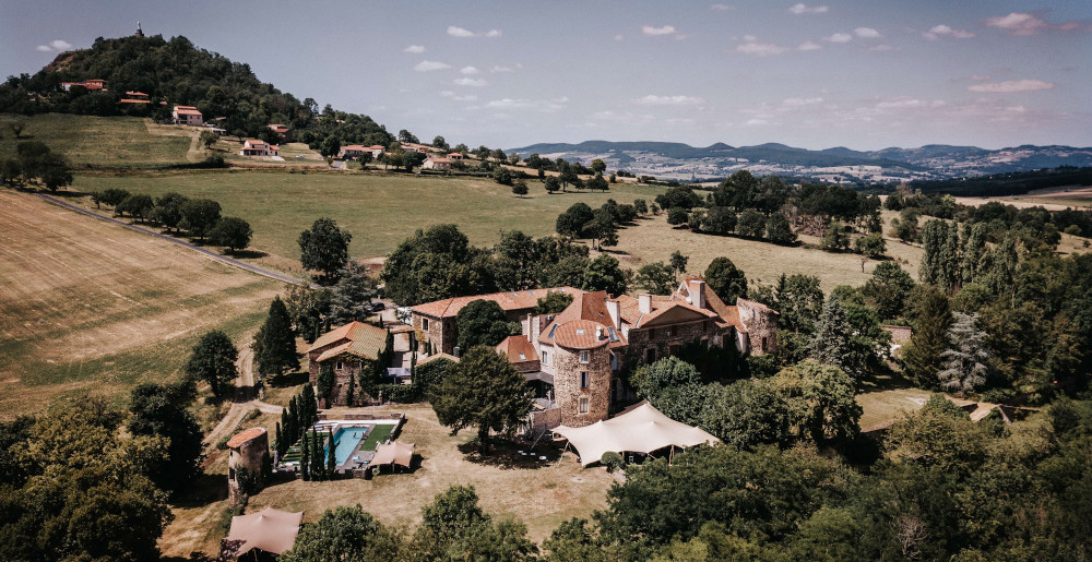 Panoramic view of château de Bois Rigaud, a small wedding venue in France
