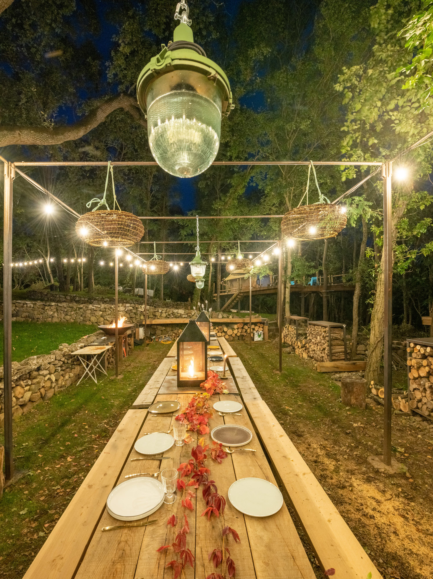 Photo de l'espace brunch du Château de Bois Rigaud proposé à la location pour un mariage dans le Puy-de-Dôme.