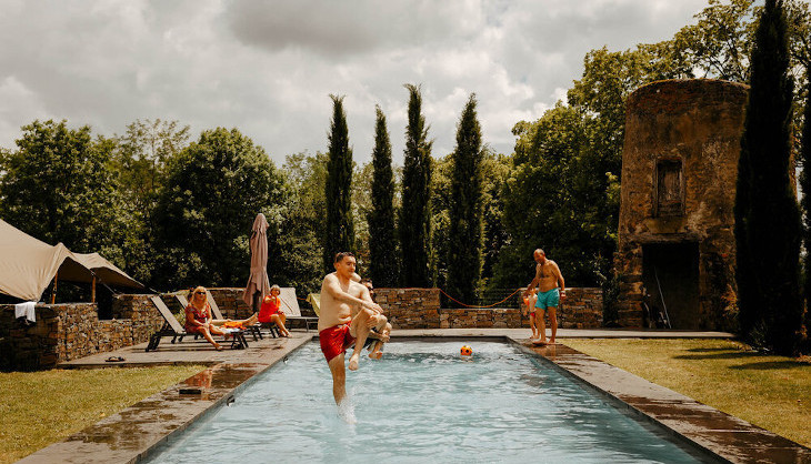 Piscine du domaine de Bois Rigaud vers Clermont-Ferrand