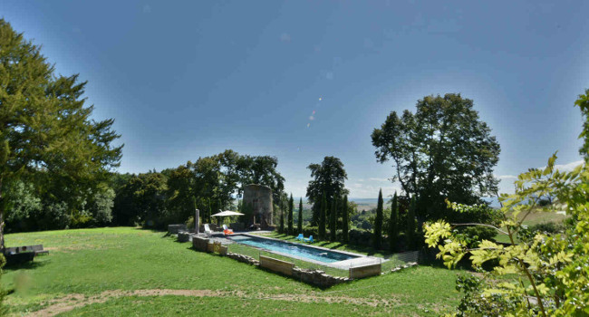 Photo de la piscine chauffée du Château de Bois Rigaud