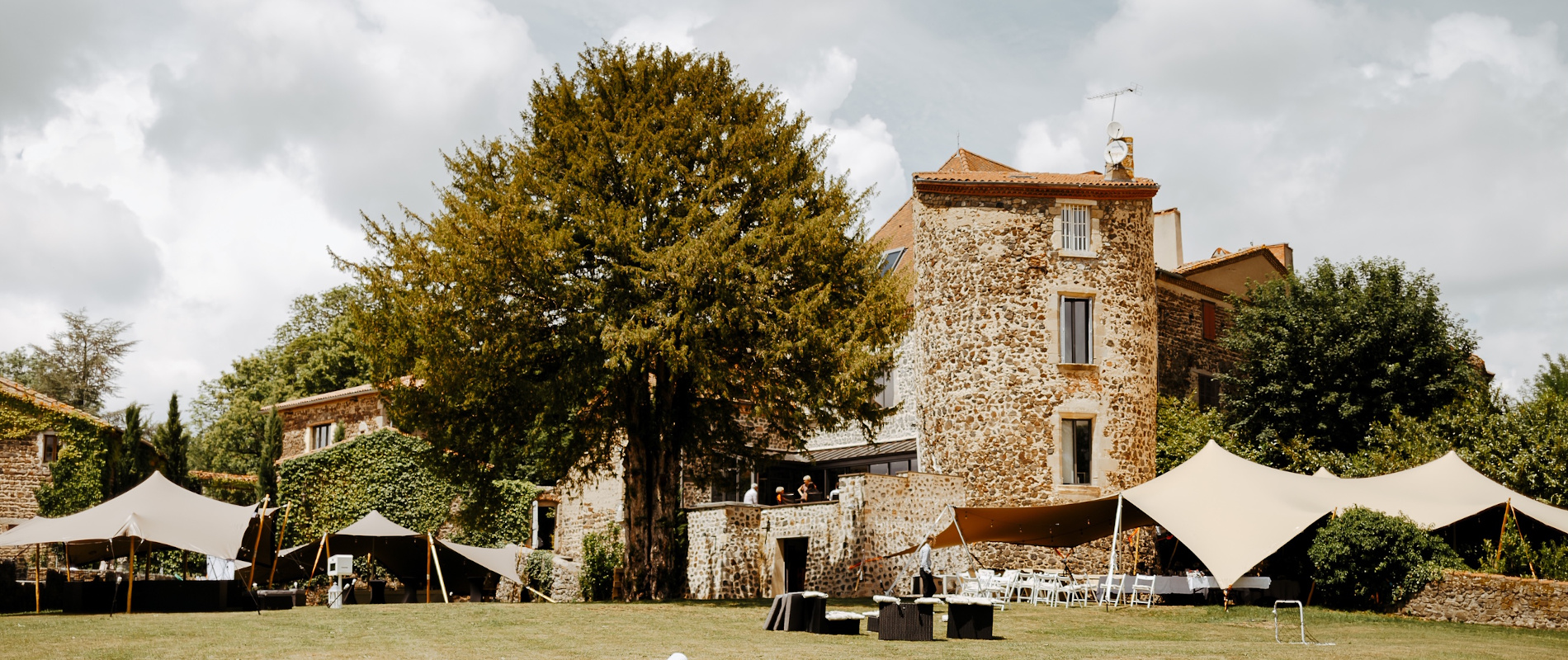 Photo des jardins du château mariage de Bois Rigaud en Auvergne.